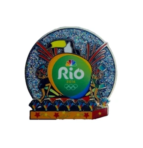 DISTINTIVO SPILLA MEDIA UFFICIALE RIO 2016 CARNEVALE OLIMPICO NBC REF #1 - Foto 1 di 1