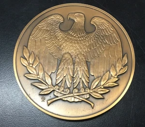 Franklin Mint 1990 Calendar Art Medal, Solid Bronze "Bald Eagle" w/ Calander Rev - Bild 1 von 4