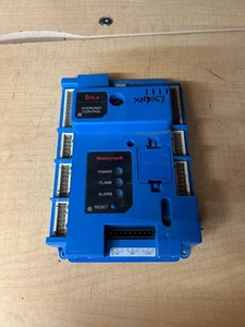 Controlador Honeywell Sola Hydronic Nuevo R7910A1138/U - Imagen 1 de 7