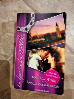 lot de 44  livres ( 53 romans) collection HARLEQUIN ....romans sentimentaux - Photo 1/4