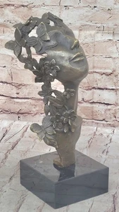 Collector Edition Bronzeskulptur: Salvador Dali Frau mit Schmetterlingsdekor - Bild 1 von 10