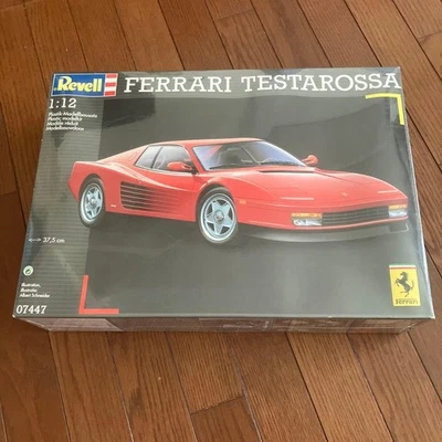 Revell Ferrari Testarossa 1/12 Scale Plastic Model Kit Car Building Kit - Image 1 of 4