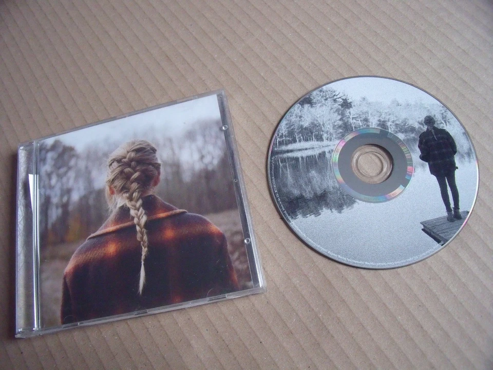 Taylor Swift - Evermore - Bild 1 von 3