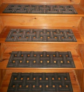 4 = Step 8.1/2 x 30'' 100% Rubber Outdoor Stair Treads - Picture 1 of 4