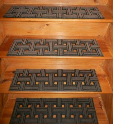 4 = Step 8.1/2 x 30'' 100% Rubber Outdoor Stair Treads - Image 1 of 4