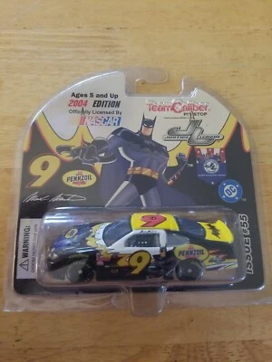 Mark Martin #9 Team Caliber Pitstop Justice League Batman DC Issue #55 1:64 - Image 1 of 2