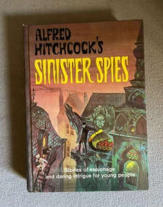 VINTAGE 1966 ALFRED HITCHCOCK'S SINISTER SPIES - HARD COVER - RANDOM HOUSE INC. - Imagen 1 de 12