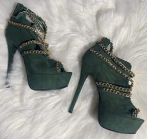 Size 8 Women's Shoe Dazzle Neisha Olive Heeled Platform Booties with Chain - Picture 1 of 9