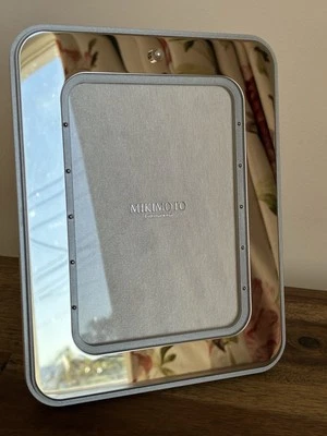 MIKIMOTO Japan Mikimoto Pearl & Mirror Free Standing PHOTO FRAME- 6.4x5" - image 1 of 4