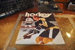 Toronto Maple leafs gardens hockey magazine program 1974 vs boston bruins nhl  - Foto 1 di 12