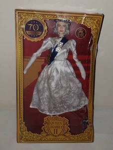 REDUCED *READ* 2022 Barbie Signature Queen Elizabeth II Platinum Jubilee Doll - Picture 1 of 14