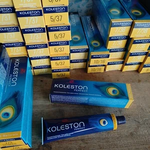 WELLA KOLESTON PERFECT FASHION Rich Naturals 5/3 castano chiaro dorato - Foto 1 di 1
