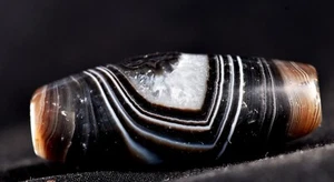 Mystic old black sulemani dzi/bhaisajyaguru/shaman bead with reach patina#7352 - Picture 1 of 11