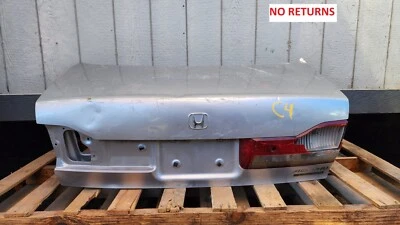 Honda Accord 2001 2002 tapa maletero trasero Foto 1 de 4