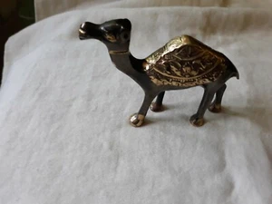 Mini brass camel - Picture 1 of 3
