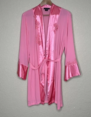 JONES NEW YORK Bata de Largo Corto Envoltura con Ribete de Satén y Encaje Floral Talla Mediana Foto 1 de 4