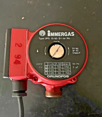 IMMERGAS CIRCOLATORE POMPA  UPS 15-50      GRUNDFOS - Immagine 1 di 2