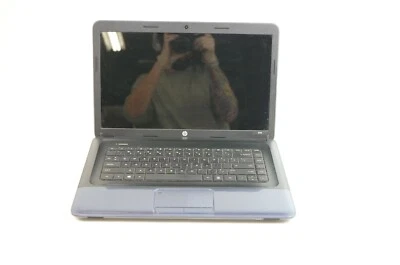 HP 2000-2D19WM 15.6" Laptop AMD E-300 Dual Core Win8 As Is 4Gb Ram 300Gb HD - Image 1 of 4