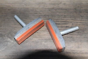 PASTILLAS DE FRENO DE BICICLETA MATHAUSER voladizas USADAS EN MUY BUENA CONDICIÓN poste tipo 50 mm curvado 6 aletas - Imagen 1 de 9