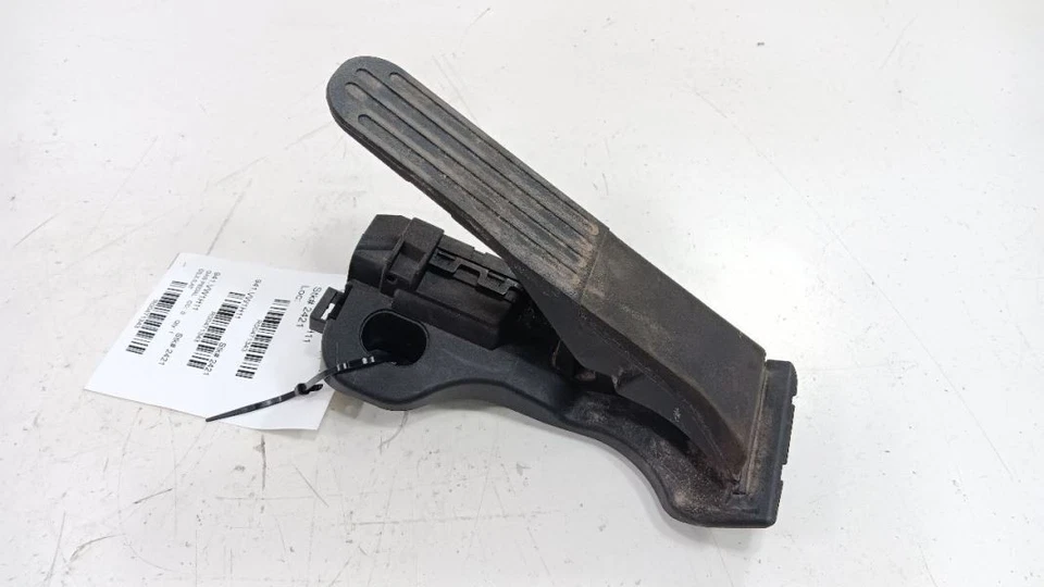 Pedal de acelerador Volkswagen Golf 2010 2011 2012 2013 2014 Foto 1 de 4