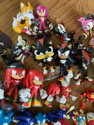 Lote de figuras de Sonic el Erizo: 34 figuras, Funko, Lego, excelente estado + extras Foto 1 de 4