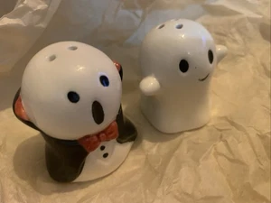 Halloween Miniatura Dracula Fantasma Sale e Pepe Shaker Set, Ceramica - Nuovo! - Foto 1 di 4