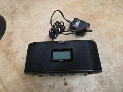 SONY XDR-S10HDiP AMFM HD RADIO W/IPOD DOCK  TESTED WORKING FREE SHIPPING - Image 1 of 4