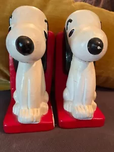 Vintage pair of Snoopy Bookends- Seems Like 50’ Or 60’ Era. Has Bright Colors - Picture 1 of 14