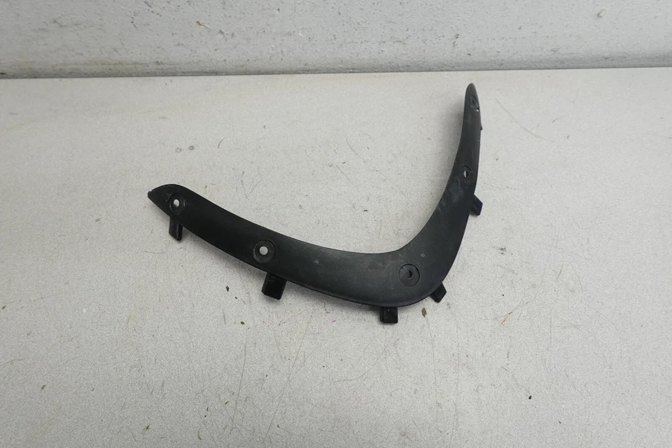 Polaris Windshield Retainer 5435520 Dragon IQ RMK 600 700 800 900 - Image 1 of 4