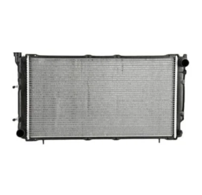 Radiador de repuesto nuevo RAD13141 para Chevrolet Camaro 2010-2011 Foto 1 de 2