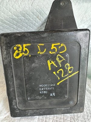 1985-86 Mitsubishi Mighty Max D-50 2.0 ECU CONTROL DEL MOTOR MD081123 (AA 128) Foto 1 de 4