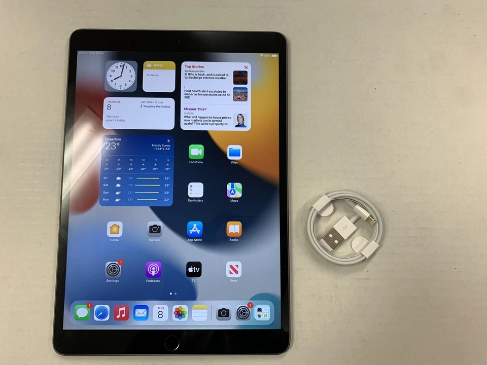 Apple iPad Air (3rd Generation) 64GB, Wi-Fi, 10.5in - Space Grey - Image 1 of 1