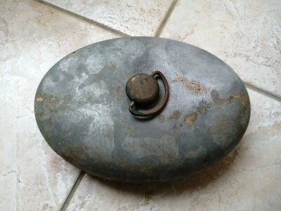 Petite BOUILLOTTE OVALE EN ZINC ANCIENNE bouchon laiton 22cm - Photo 1/2