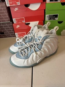 Nike Air Foamposite- Size 6.5 Boys -Blue And White Used No Box - Picture 1 of 6