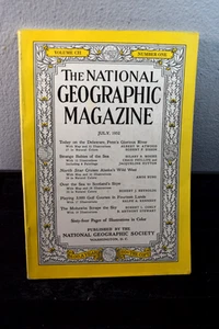 NATIONAL GEOGRAPHIC MAGAZINE JULY 1952-DELAWARE RIVER-GOLF-SEALIFE PAINTINGS - Foto 1 di 6