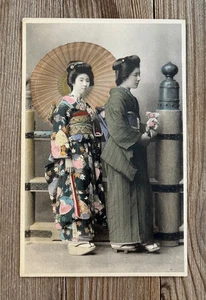 Cartolina d'epoca colorata a mano Giappone donne giapponesi kimono foto RPPC - Foto 1 di 2