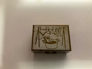 Vintage Miniatur Wäscheklammer Box - Bild 1 von 6