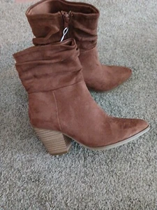 Universal Thread boot women’s size 6.5 Cianna ankle faux suede cognac comfort - Picture 1 of 5