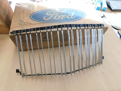 Nuevo de Lote Original Ford 1969 1970 1971 Lincoln Continental Mark III sección de parrilla cromada Foto 1 de 4