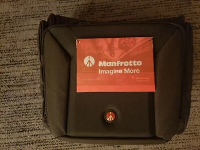 Manfrotto MB MP-SB-30BB Pro Shoulder Bag 30 (Black) - Image 1 of 4