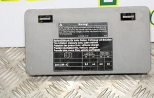 MERCEDES SPRINTER W906 RECHTE FAHRERSITZSOCKEL BATTERIE SICHERUNGSABDECKUNG 2008-2018 - Bild 1 von 2