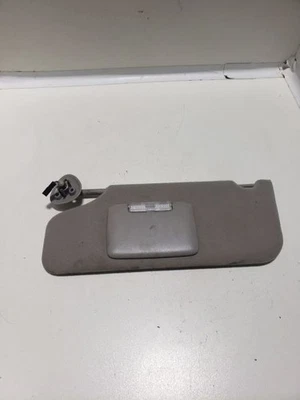 Quebra-sol driver com iluminação compatível com 04-07 TAURUS 410105 - Imagem 1 de 3