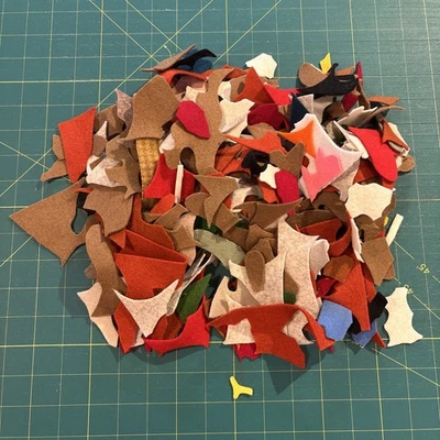 Assorted Scraps Of 100% Wool Felt 90g  Mixed Colours - Image 1 of 4