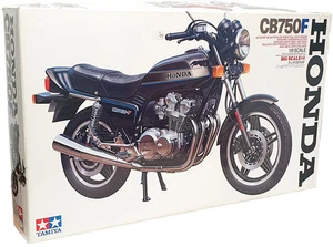 Tamiya 1/6 Scale Model Kit 16020 - Honda CB750F Motorbike - Picture 1 of 5