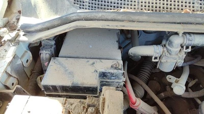 2004-2006 Nissan Titan Engine Fuse Box Power Distribution Panel Oem 5.6l - Image 1 of 3