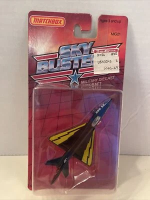 VINTAGE 1988 MATCHBOX SKY BUSTERS SB4 Diecast Aircraft NIB - Image 1 of 4