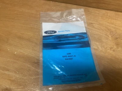 E5FZ-8507-A NUEVO COMO NUEVO 1981-1987 FORD ESCORT 1.6L 1.9L JUNTA BOMBA AGUA ENVÍO GRATUITO Foto 1 de 2