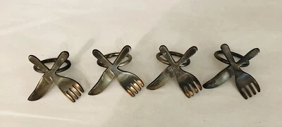 Juego de cuatro (4) anillos de servilleta para tenedor y cuchillo enchapados en plata Pier 1 Foto 1 de 2