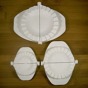 MAULTASCHENFORMER SET 3-tlg. Maultaschen-Former, Ravioli - Bild 1 von 1