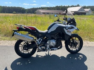 Motorrad BMW F750GS weiß/rot nur 2.500km TÜV 09/24 EZ 07/20 - Bild 1 von 20